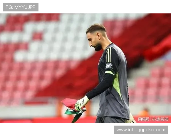 桑德兰门将罗埃夫斯高接低挡 上演多次关键扑救助力球队 桑德兰门将罗埃夫斯高接低挡 上演多次关键扑救助力球队